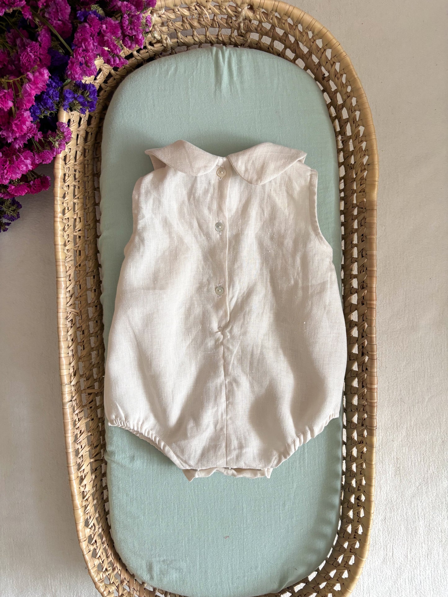 Pelele Bebé Lino Bege Cuello Peter Pan