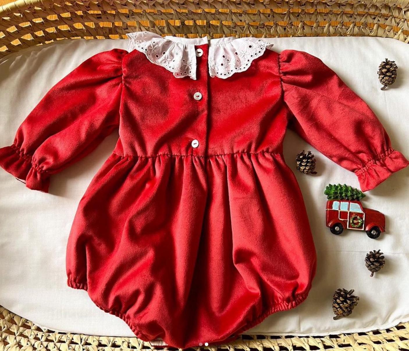 Pelele Collar Inglés Bordado Rojo