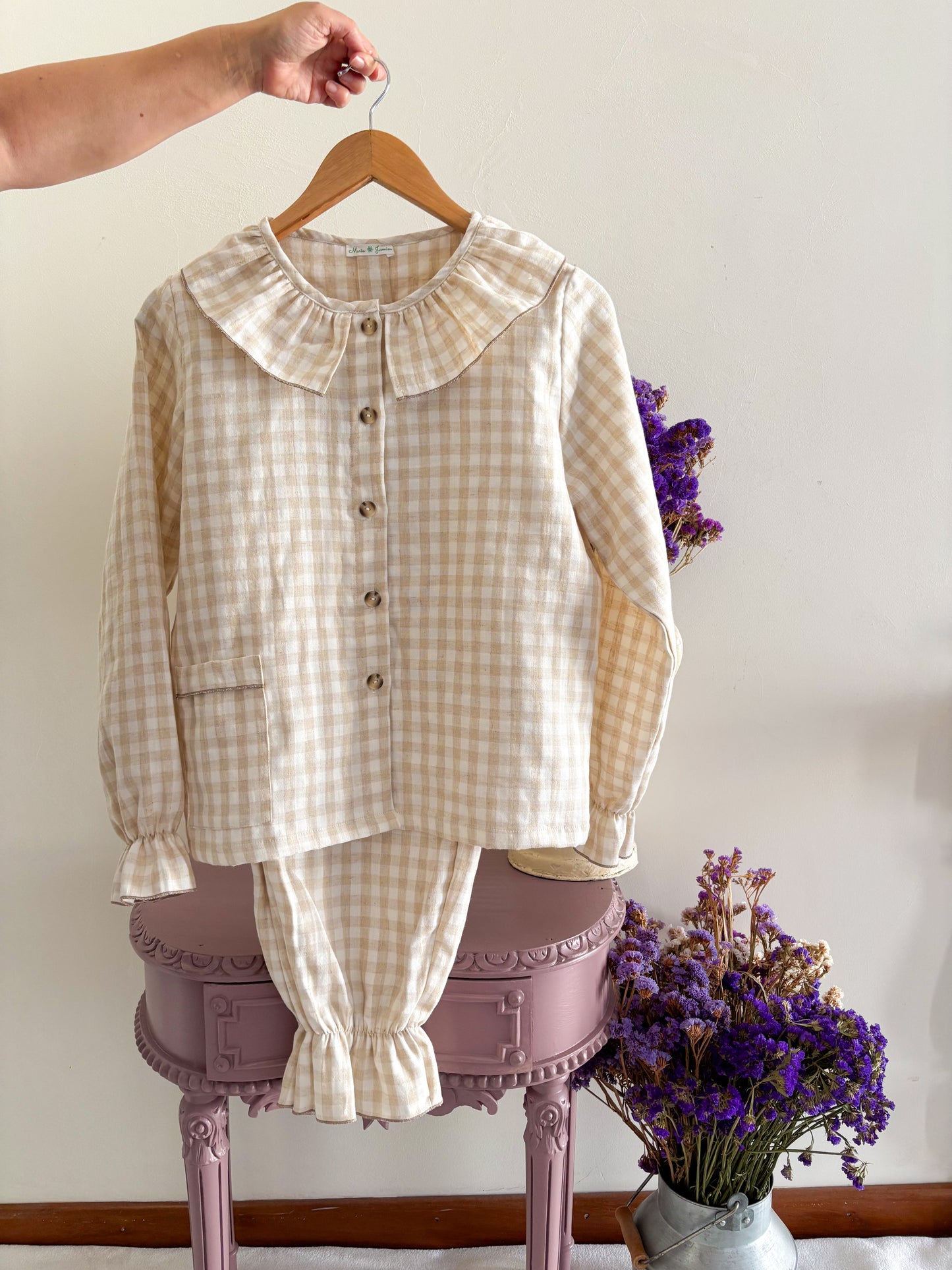 Pijama de Muselina Vichy Beige – Mujer