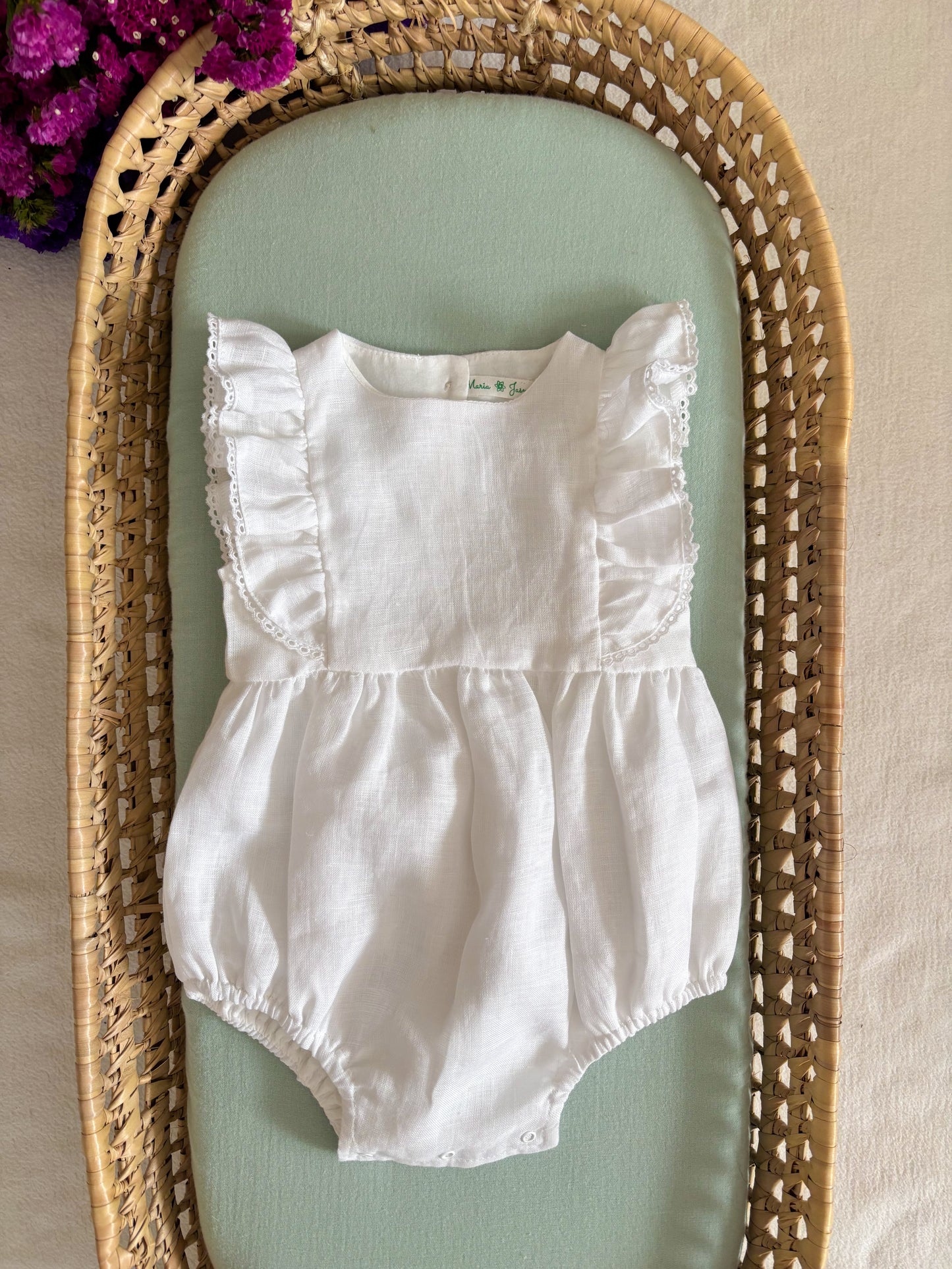 Fofo Linho Branco Folhos