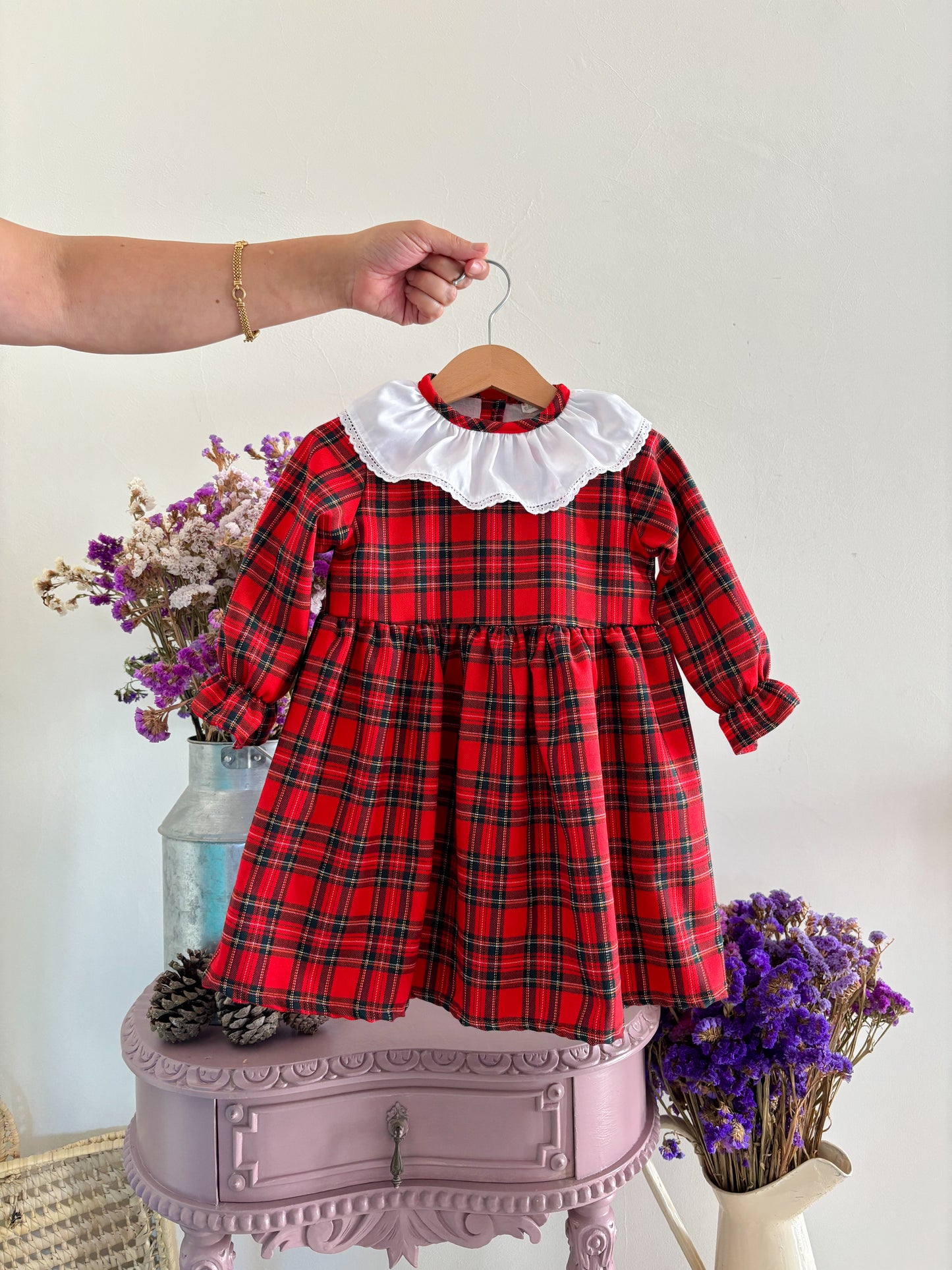 Vestido Tartan Vermelho Gola Volante Renda
