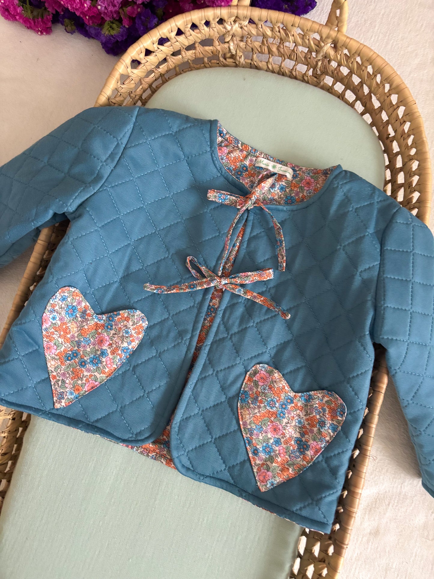 Casaco Matelassê Reversível Azul e Florido