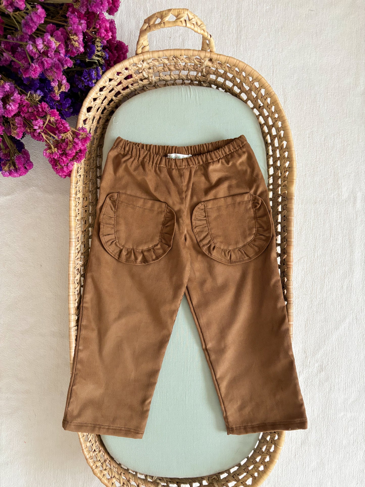Calça Bombazina Caramelo Folhos