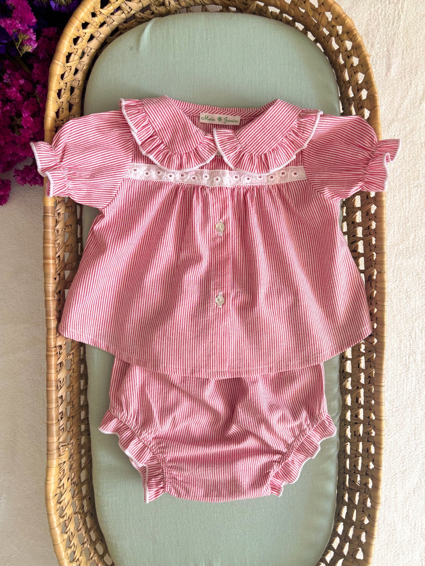 Conjunto Blusa y Cubrepañal Rayas Rojas