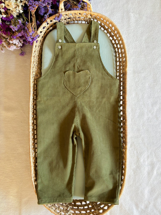 Jardineira Bombazine Verde Coração