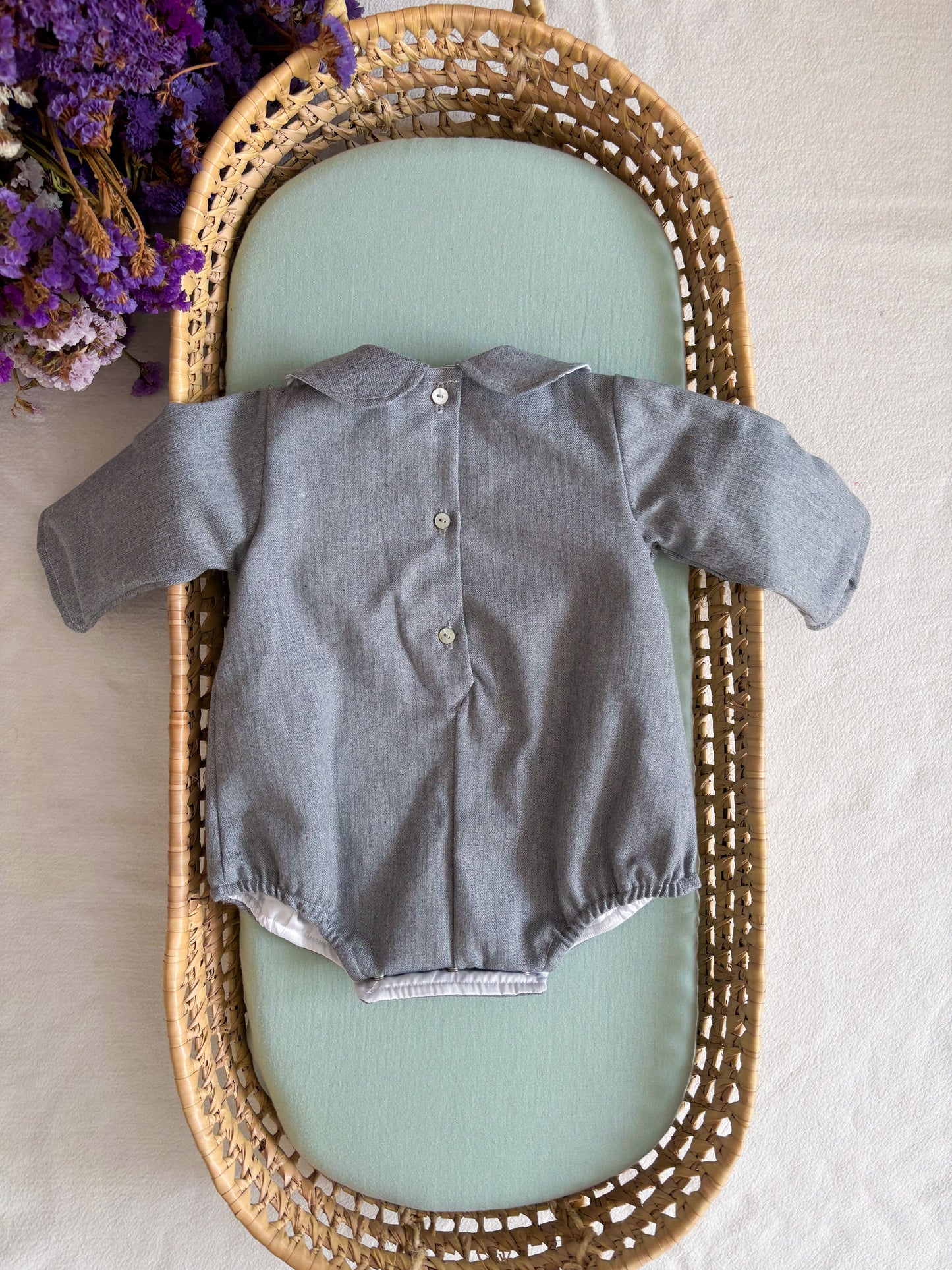 Fofo Cinza Gola Peter Pan