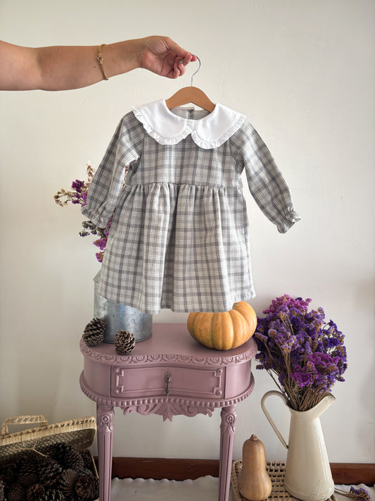 Vestido Xadrez Cinza Gola Boneca