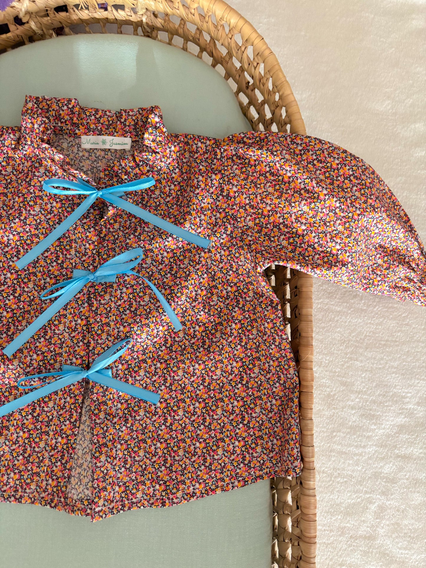 Blusa Florida Laços