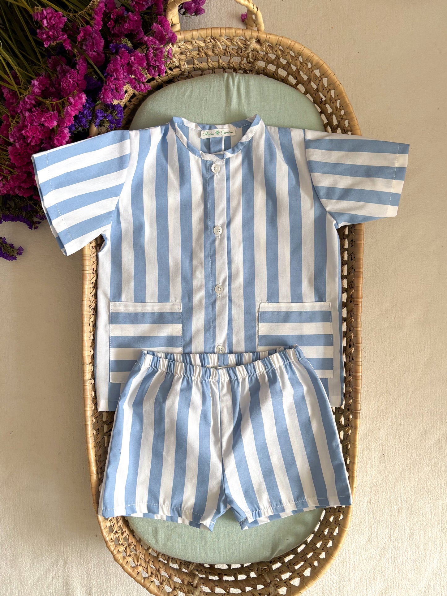 Pijama Risca Larga Azul e Branca