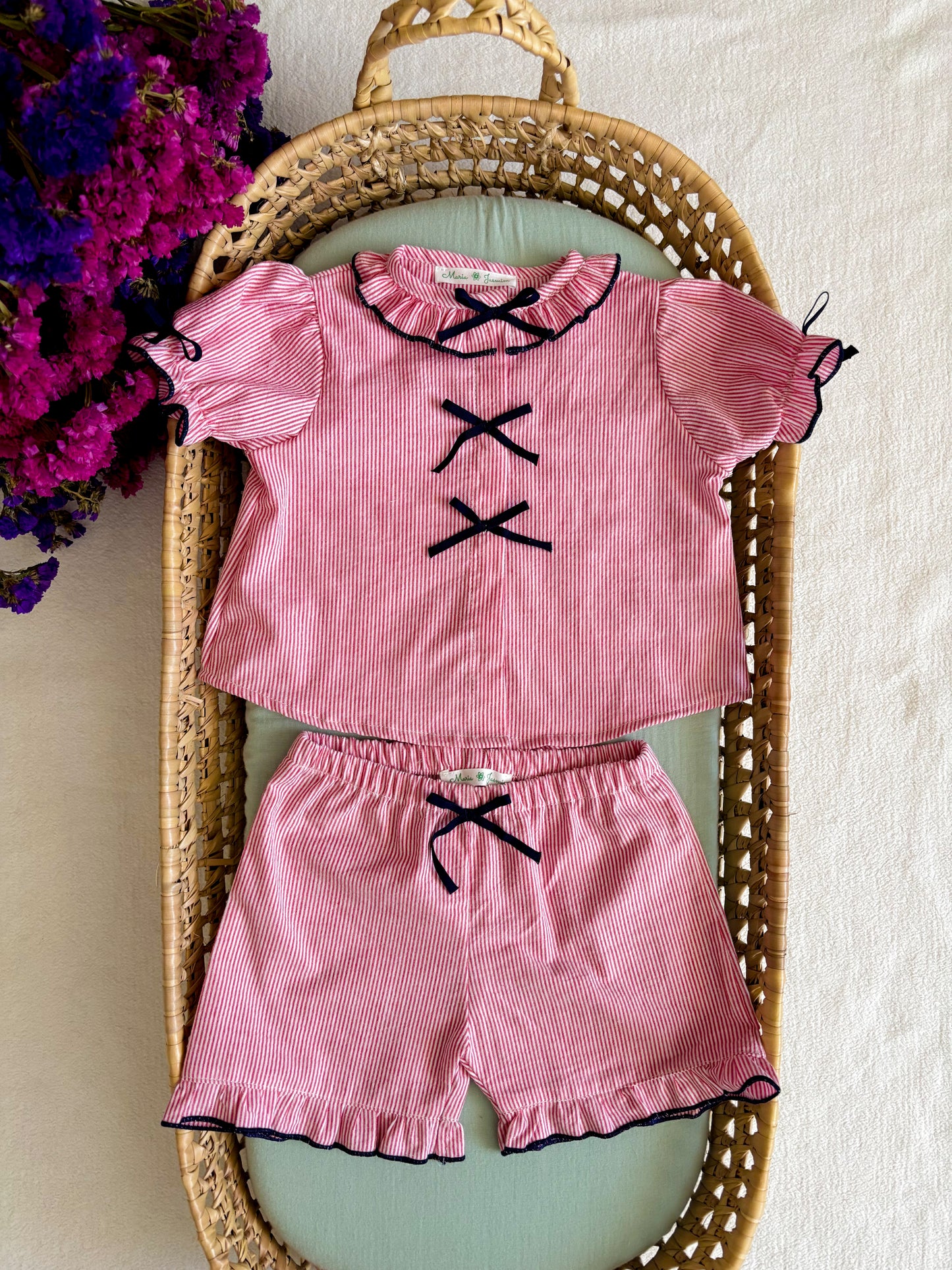Conjunto Blusa e Calção Risca Vermelho e Branco