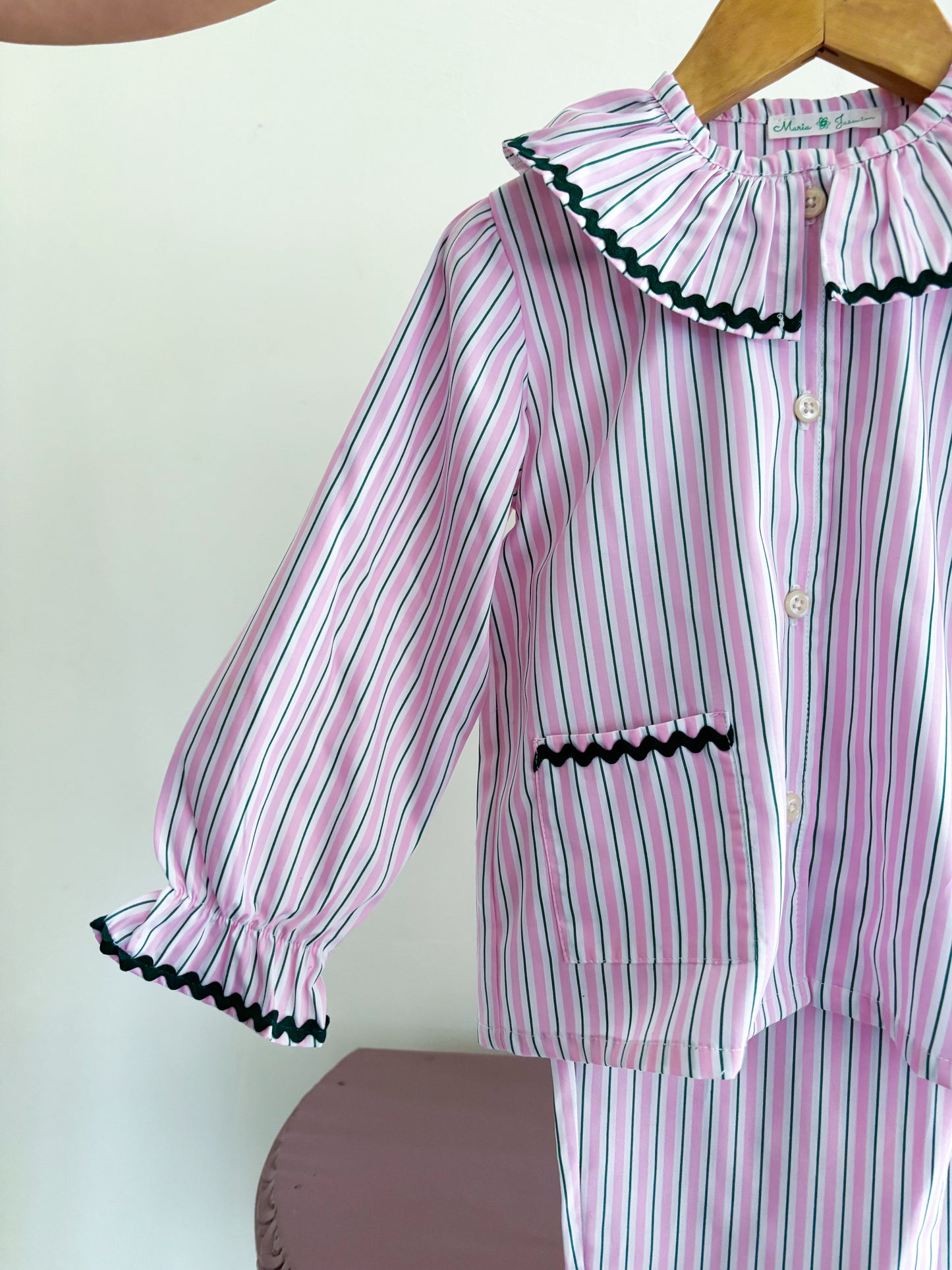 Pijama Risca Rosa e Verde