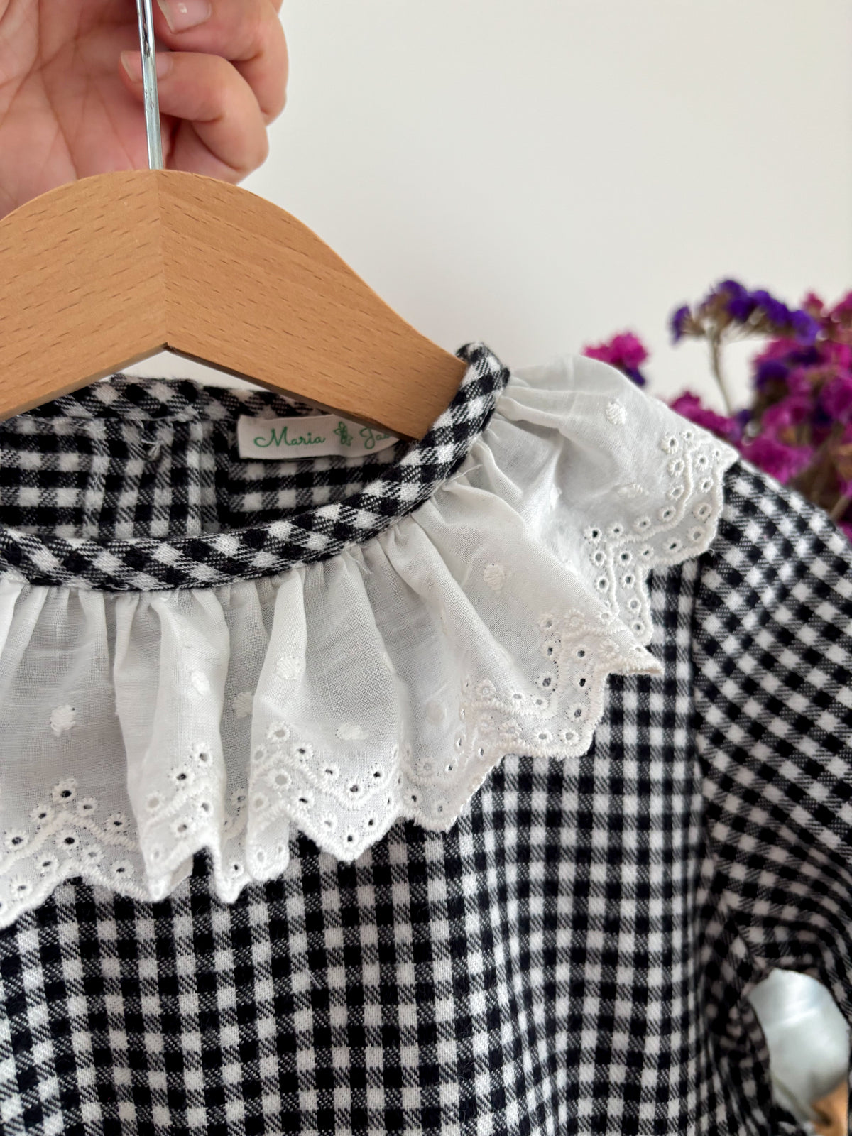 vestido vichy preto e branco bordado ingles
